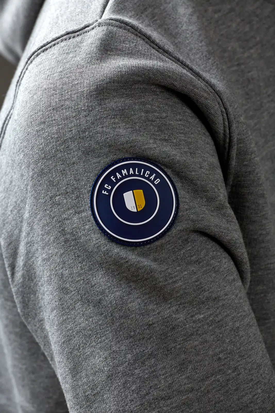 SWEAT CAPUZ CINZA 1931