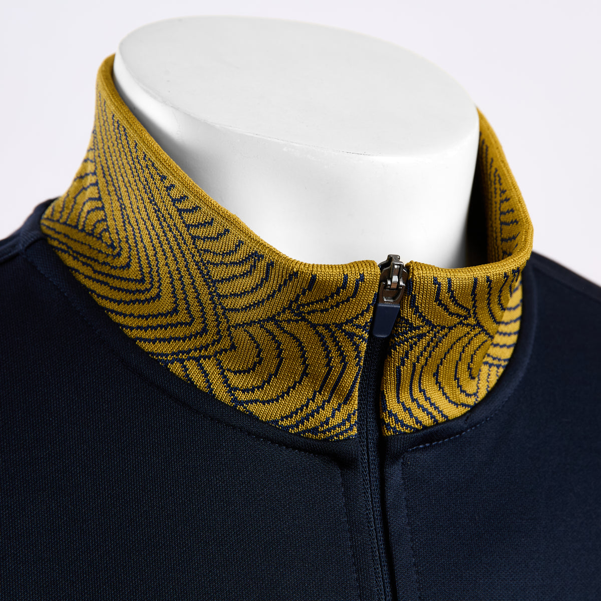 100% FAMALICÃO JACKET