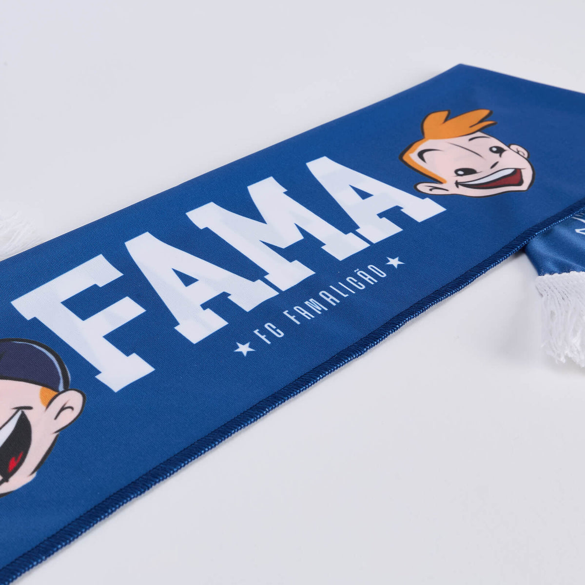 FAMA SCARF