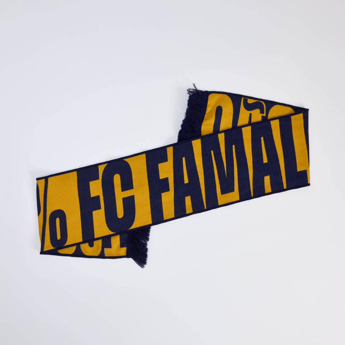 100% FAMALICÃO SCARF
